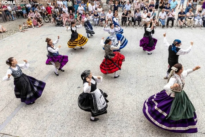 IX Certamen de Folklore de Duruelo de la Sierra./ Viksar Fotografía