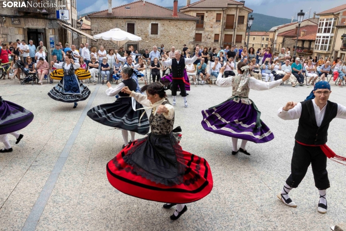 IX Certamen de Folklore de Duruelo de la Sierra./ Viksar Fotografía