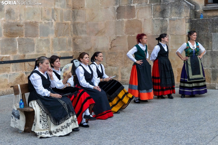 IX Certamen de Folklore de Duruelo de la Sierra./ Viksar Fotografía