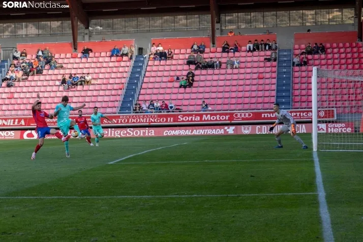 Numancia vs Sámano./ Viksar Fotografía