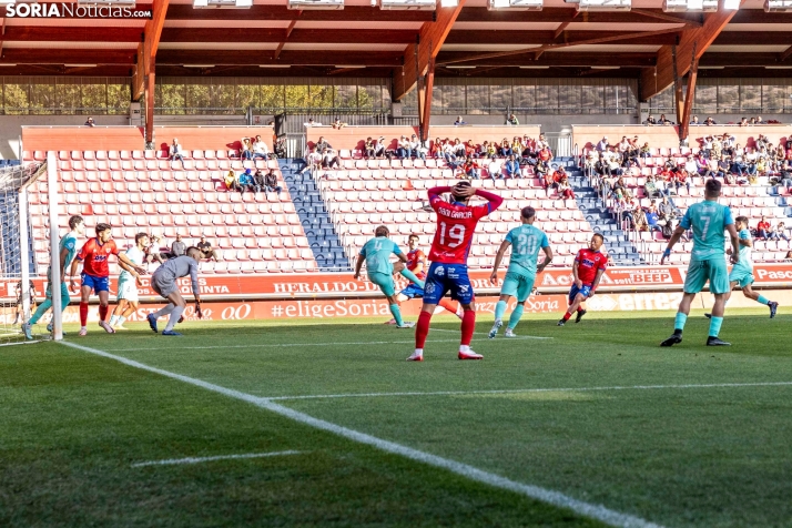 Numancia vs Sámano./ Viksar Fotografía