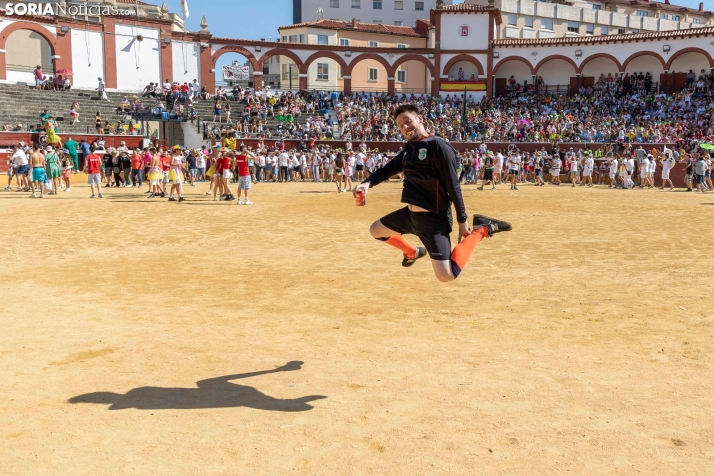 Tarde novilleril del Viernes de Toros 2025. Viksar Fotografía
