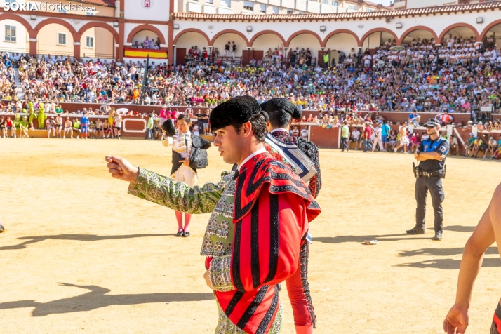 Tarde novilleril del Viernes de Toros 2025. Viksar Fotografía