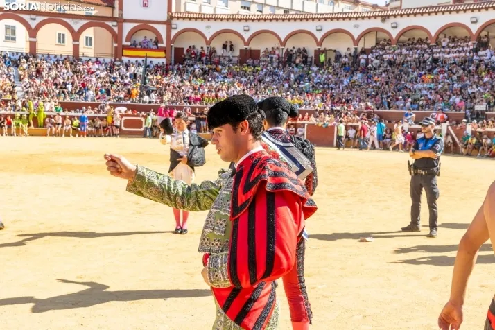 Tarde novilleril del Viernes de Toros 2025. Viksar Fotografía