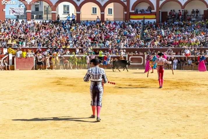Tarde novilleril del Viernes de Toros 2025. Viksar Fotografía