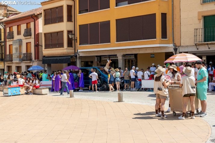 Disfraces en Almazán./ Viksar Fotografía