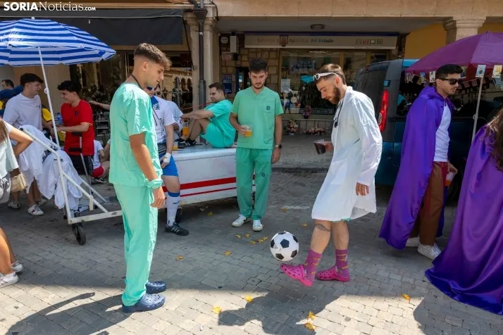Disfraces en Almazán./ Viksar Fotografía
