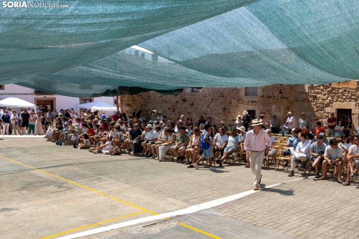 Fotos: El Royo viaja al pasado con sus Jornadas de los Indianos