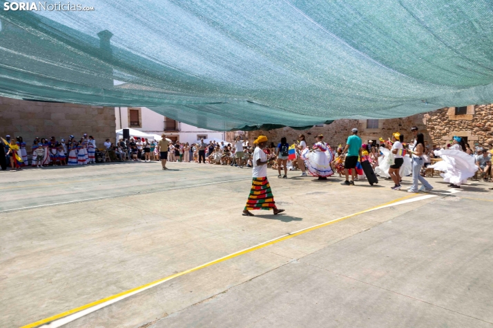 Fotos: El Royo viaja al pasado con sus Jornadas de los Indianos