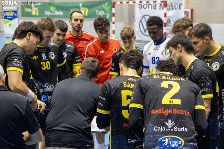 Balomano: BM Soria vs Club Cisne./ Viksar Fotografía