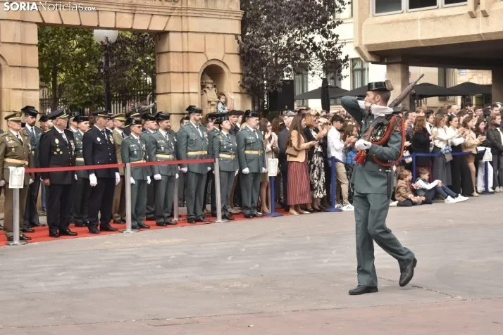 Actos de la Guardia Civil por el Día del Pilar en Soria. /Encarna Muñoz