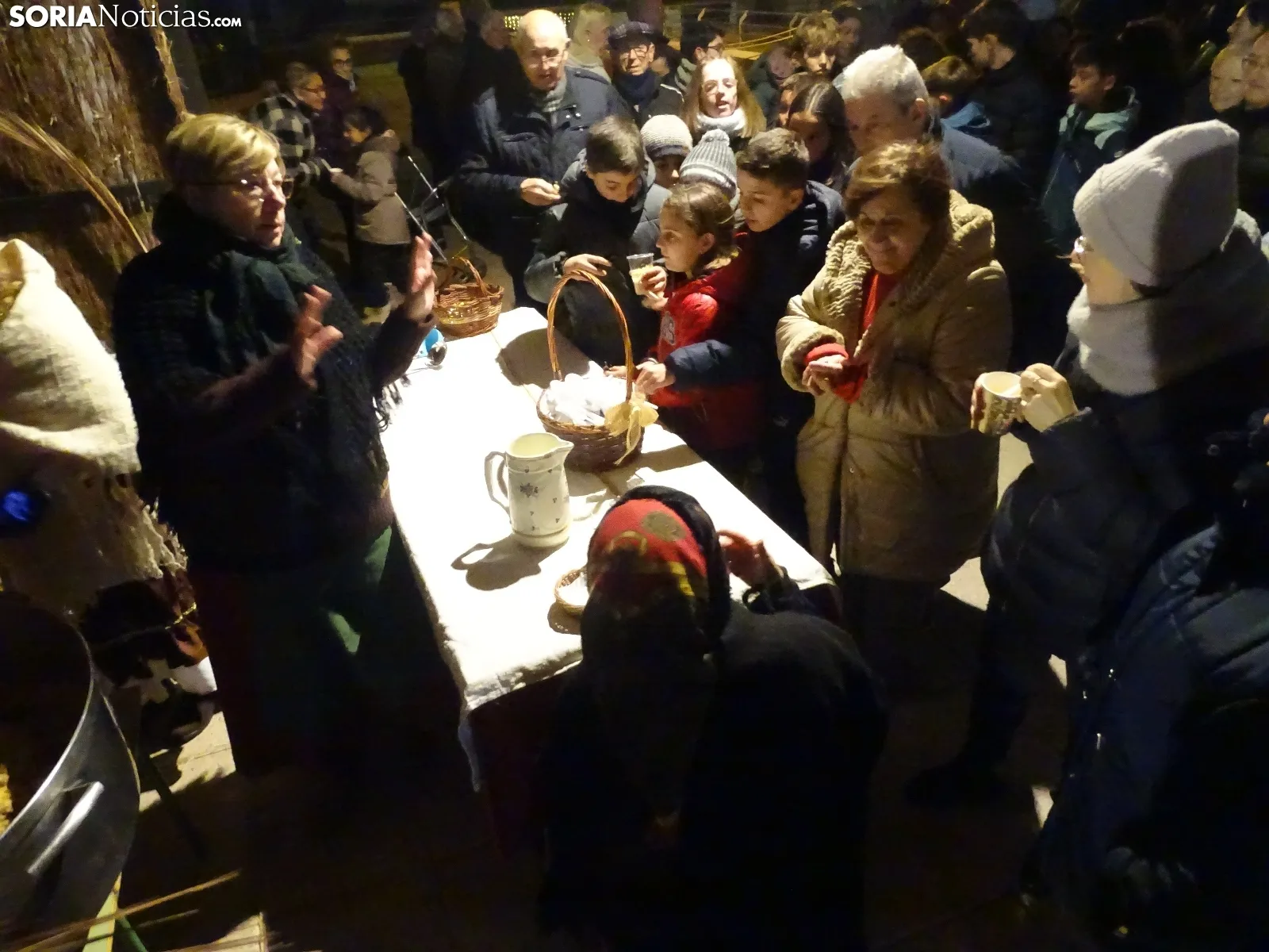 Foto 11 - CR&Oacute;NICA Y FOTOS | &Oacute;lvega, en conjunto, resplandece con su tradicional bel&eacute;n viviente