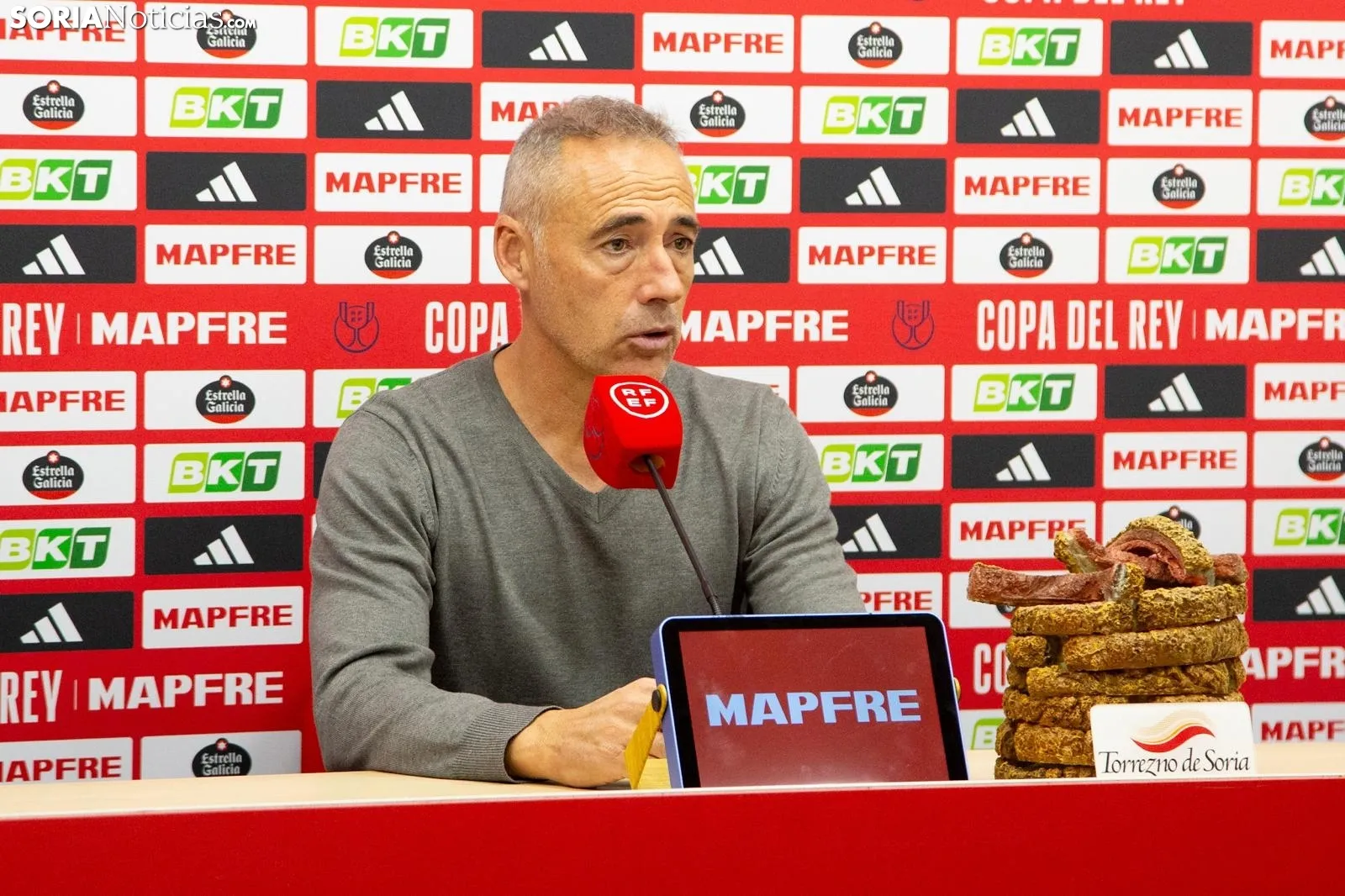 Foto 2 - Jagoba Arrasate: "Este es el Numancia que conozco y el que quiero ver durante toda la temporada"