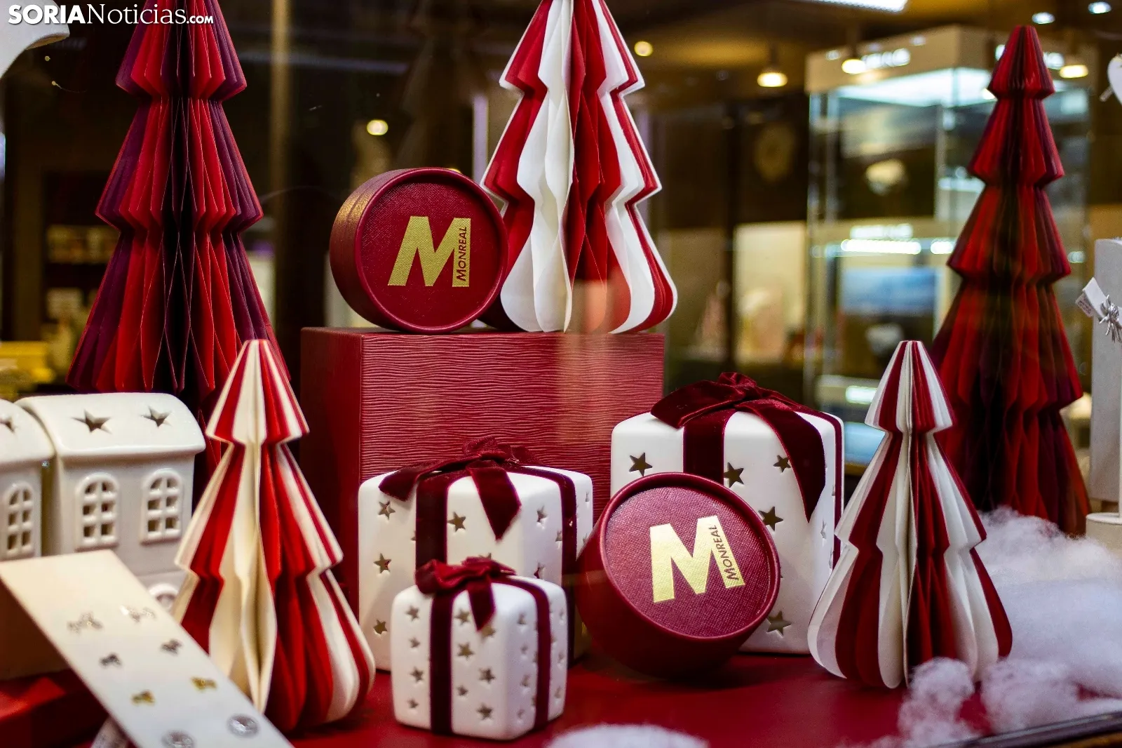 Foto 2 - Monreal da el pistoletazo a la Navidad con la primera colecci&oacute;n de Marina Garc&iacute;a para el hombre soriano