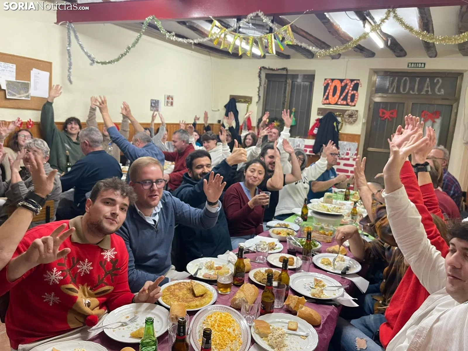Nochevieja por adelantado en Ventosa de San Pedro. 