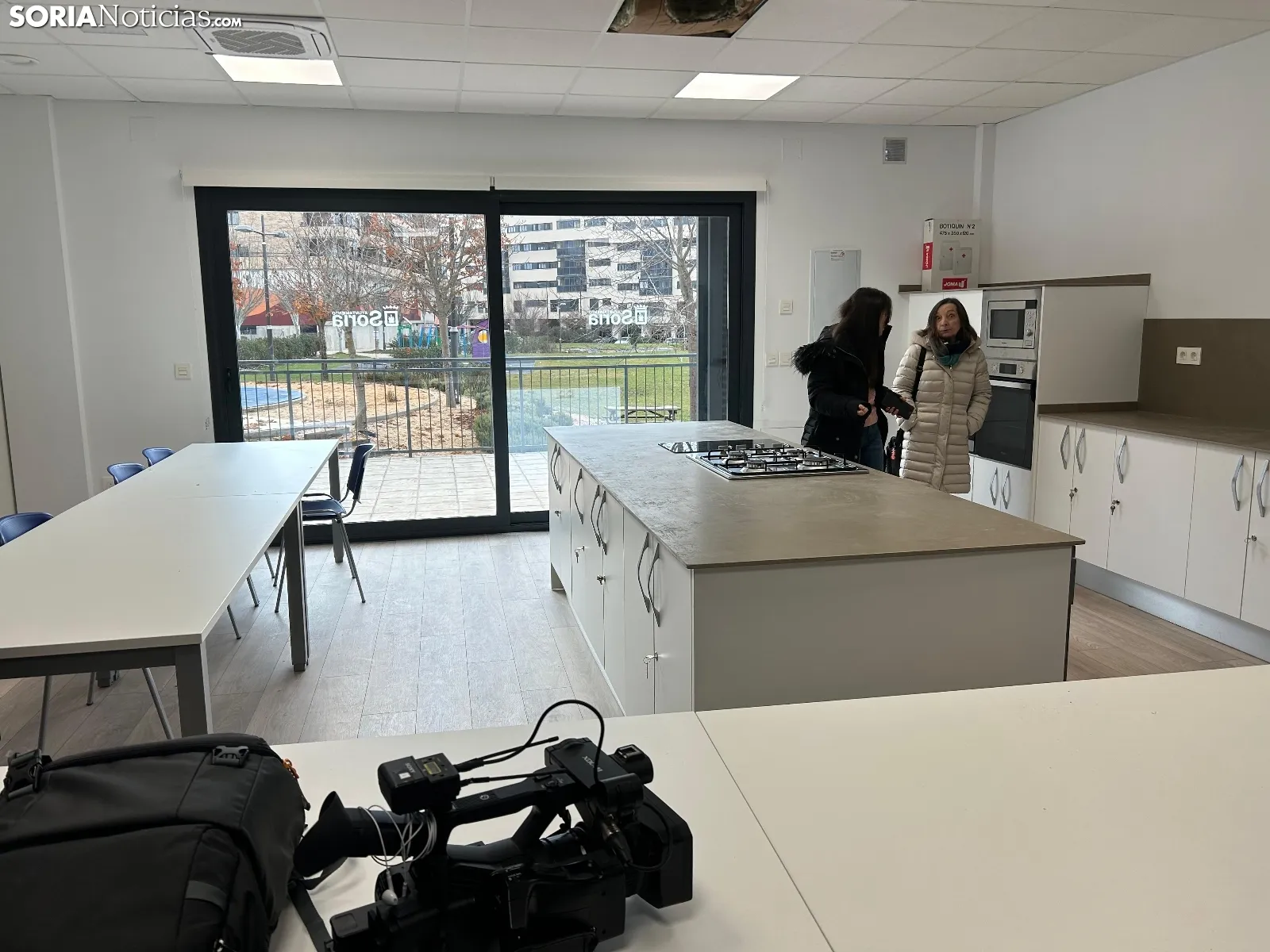 Foto 7 - Los Royales entran en una nueva dimensi&oacute;n con su nuevo Centro C&iacute;vico