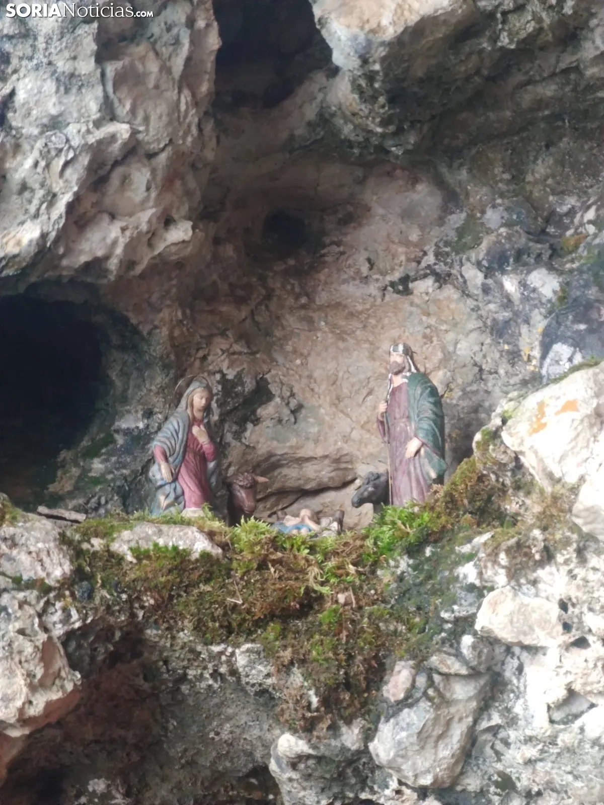 Foto 2 - Golmayo lleva su bel&eacute;n a la Cueva