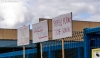 Foto 1 - La plantilla de Los&aacute;n sale a la calle ante la falta de inversi&oacute;n y la par&aacute;lisis de la f&aacute;brica