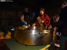 Foto 10 - CR&Oacute;NICA Y FOTOS | &Oacute;lvega, en conjunto, resplandece con su tradicional bel&eacute;n viviente