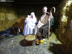 Foto 6 - CR&Oacute;NICA Y FOTOS | &Oacute;lvega, en conjunto, resplandece con su tradicional bel&eacute;n viviente