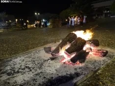 Foto 3 - CR&Oacute;NICA Y FOTOS | &Oacute;lvega, en conjunto, resplandece con su tradicional bel&eacute;n viviente