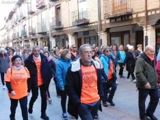 Foto 13 - Galer&iacute;a y cr&oacute;nica | El Burgo se viste de naranja para luchar contra el c&aacute;ncer