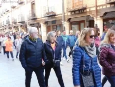 Foto 15 - Galer&iacute;a y cr&oacute;nica | El Burgo se viste de naranja para luchar contra el c&aacute;ncer