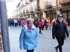 Foto 19 - Galer&iacute;a y cr&oacute;nica | El Burgo se viste de naranja para luchar contra el c&aacute;ncer