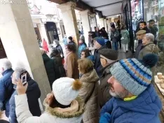 Imagen de uno de los conciertos durante este mediodía de viernes. /PC