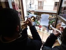 Imagen de uno de los conciertos durante este mediodía de viernes. /PC