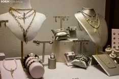 Foto 17 - Monreal da el pistoletazo a la Navidad con la primera colecci&oacute;n de Marina Garc&iacute;a para el hombre soriano