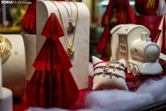 Foto 34 - Monreal da el pistoletazo a la Navidad con la primera colecci&oacute;n de Marina Garc&iacute;a para el hombre soriano