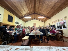 Foto 5 - Unos particulares Ram&oacute;n Garc&iacute;a, Ana Obreg&oacute;n y Bel&eacute;n Esteban dan las campanadas en este pueblo de Soria de 30 habitantes