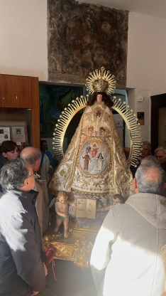 Foto 3 - La imagen de la Virgen del Coro regresa al convento de las Concepcionistas en &Aacute;greda