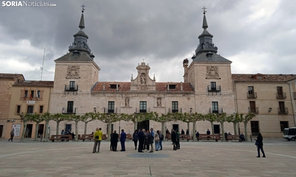 El Burgo formaliza el contrato del nuevo espacio inmersivo turístico