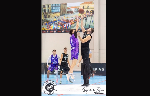 El CSB masculino cierra el año con una ajustada derrota ante Palencia