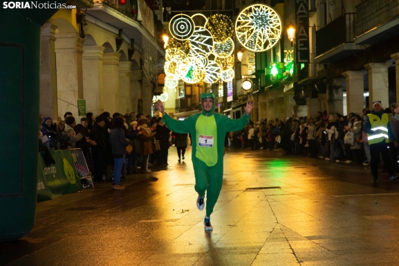 Nacho Barranco y Marta Pérez, ganadores de la Carrera de Navidad de Soria