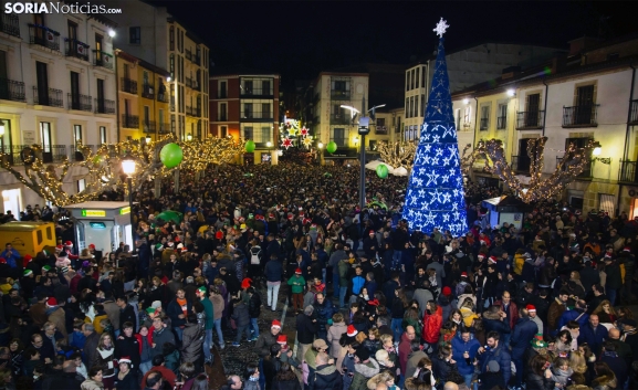 Soria refuerza la limpieza en Navidad y pide civismo en las champanadas