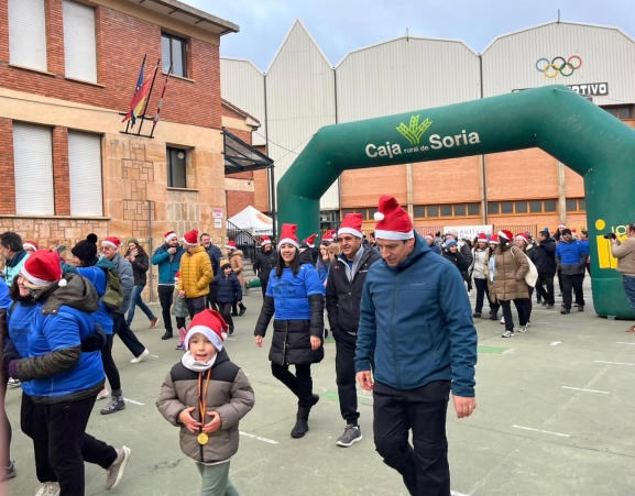 San Leonardo celebra una nueva edición de su Marcha Solidaria y recauda 2.600 euros para Autismo-Soria 