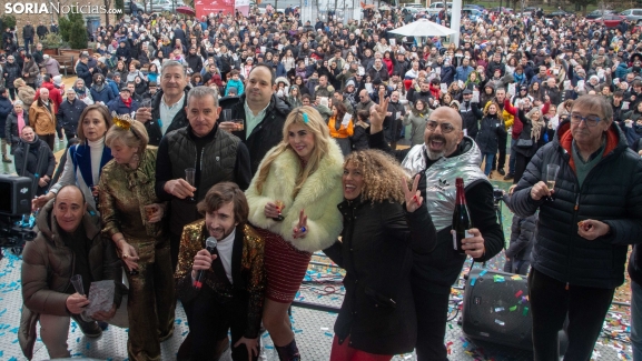 En fotos: Ólvega se adelanta al 2026 y celebra la Nochevieja comiendo doce torreznos