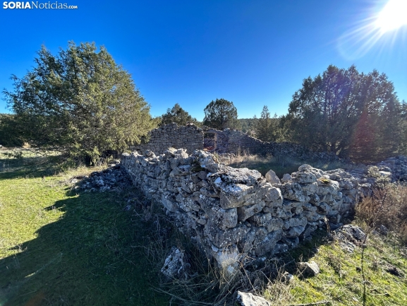 Ruta: la cueva del monte y bañera de la reina