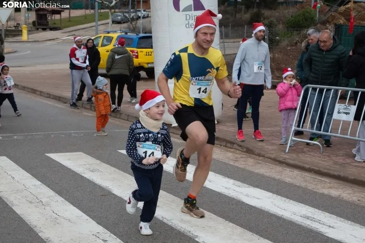 Carrera de Papa Noel en Camaretas 2025