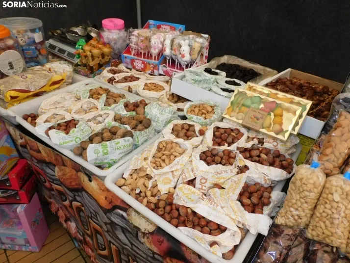En im&aacute;genes: El esp&iacute;ritu navide&ntilde;o se apodera de Almaz&aacute;n con un mercadillo, concier