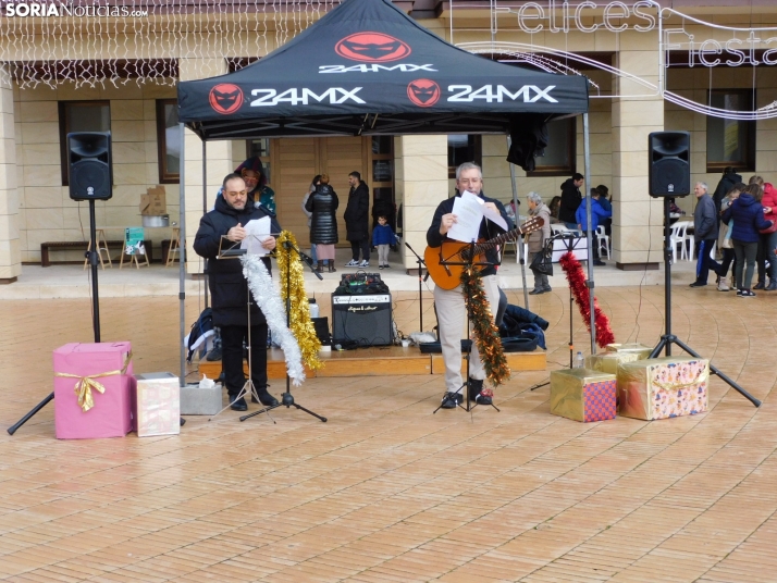 En im&aacute;genes: El esp&iacute;ritu navide&ntilde;o se apodera de Almaz&aacute;n con un mercadillo, concier