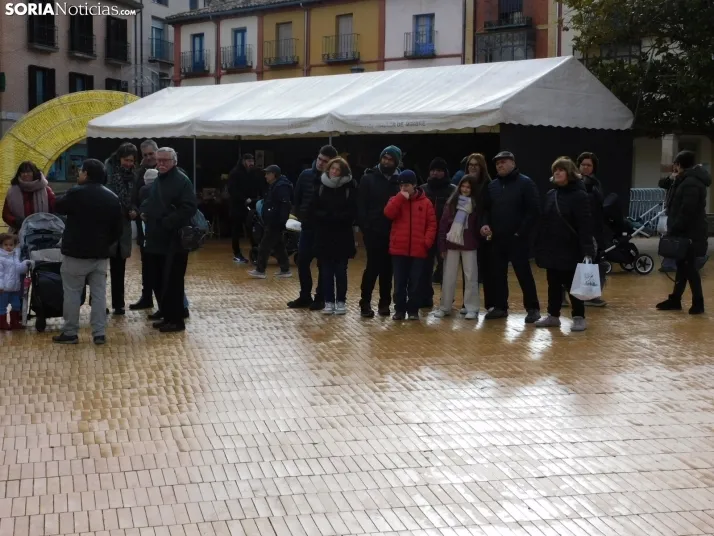 En im&aacute;genes: El esp&iacute;ritu navide&ntilde;o se apodera de Almaz&aacute;n con un mercadillo, concier