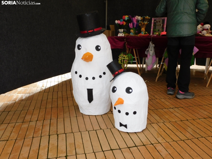En im&aacute;genes: El esp&iacute;ritu navide&ntilde;o se apodera de Almaz&aacute;n con un mercadillo, concier