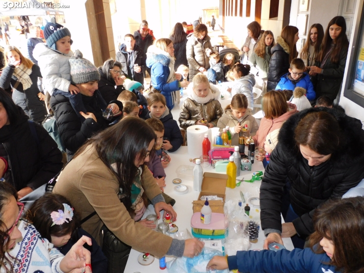 En im&aacute;genes: El esp&iacute;ritu navide&ntilde;o se apodera de Almaz&aacute;n con un mercadillo, concier