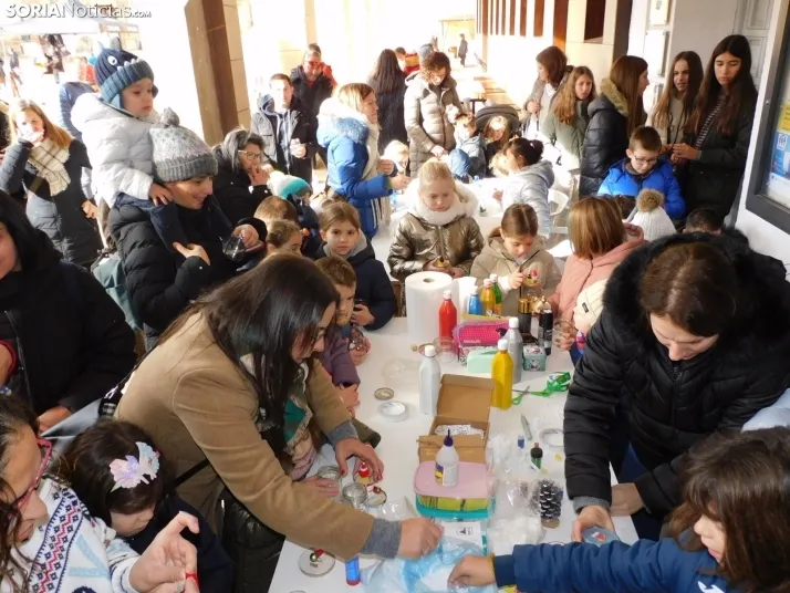 En im&aacute;genes: El esp&iacute;ritu navide&ntilde;o se apodera de Almaz&aacute;n con un mercadillo, concier