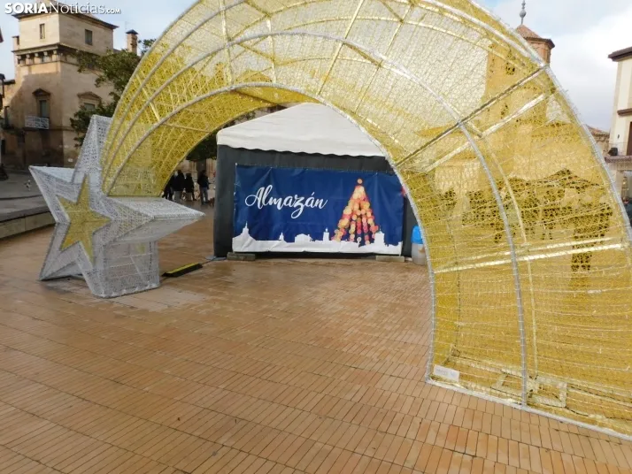 En im&aacute;genes: El esp&iacute;ritu navide&ntilde;o se apodera de Almaz&aacute;n con un mercadillo, concier