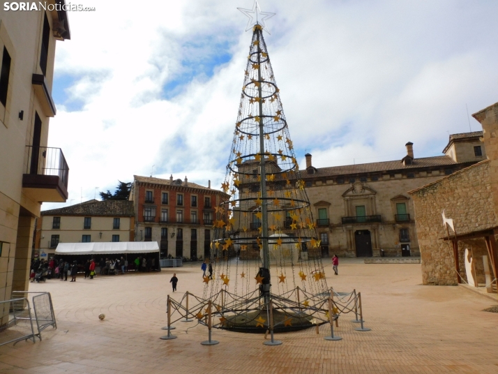 En im&aacute;genes: El esp&iacute;ritu navide&ntilde;o se apodera de Almaz&aacute;n con un mercadillo, concier